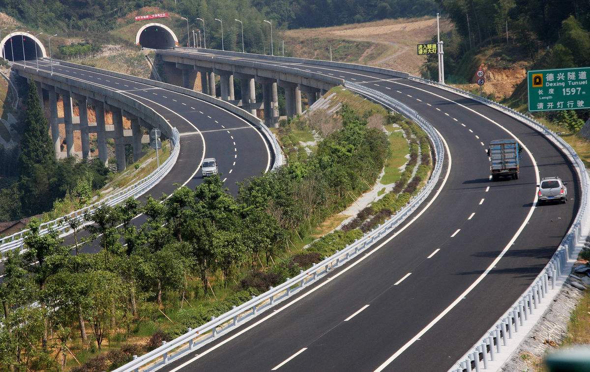 公路建設(shè)領(lǐng)域如何實(shí)現(xiàn)碳達(dá)峰、碳中和？這五點(diǎn)建議可供參考！
